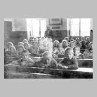 103-0070 Eine Grundschulklasse in Starkenberg im Jahre 1910.jpg